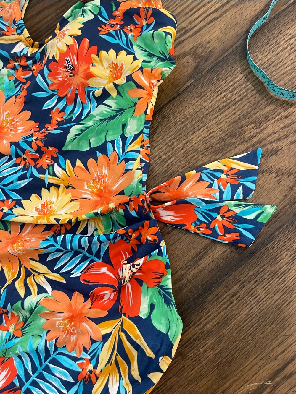 Plus Size Tropical Floral Tankini Swimsuit in Navy & Orange - Picture 10 of 12